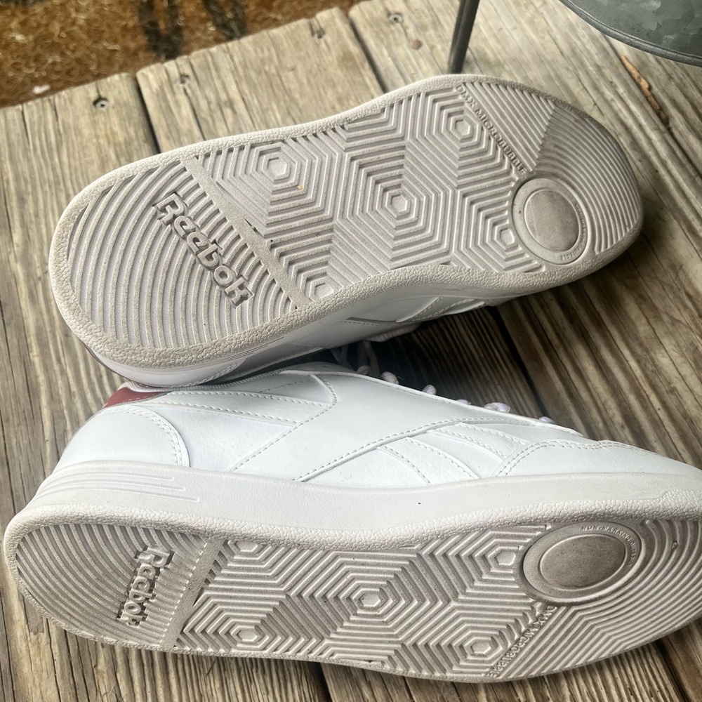 Reebok White and Maroon Sneakers Women’s Size 9 Memory Foam Inserts - Picture 5 of 5